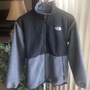 The Northface boys zip up